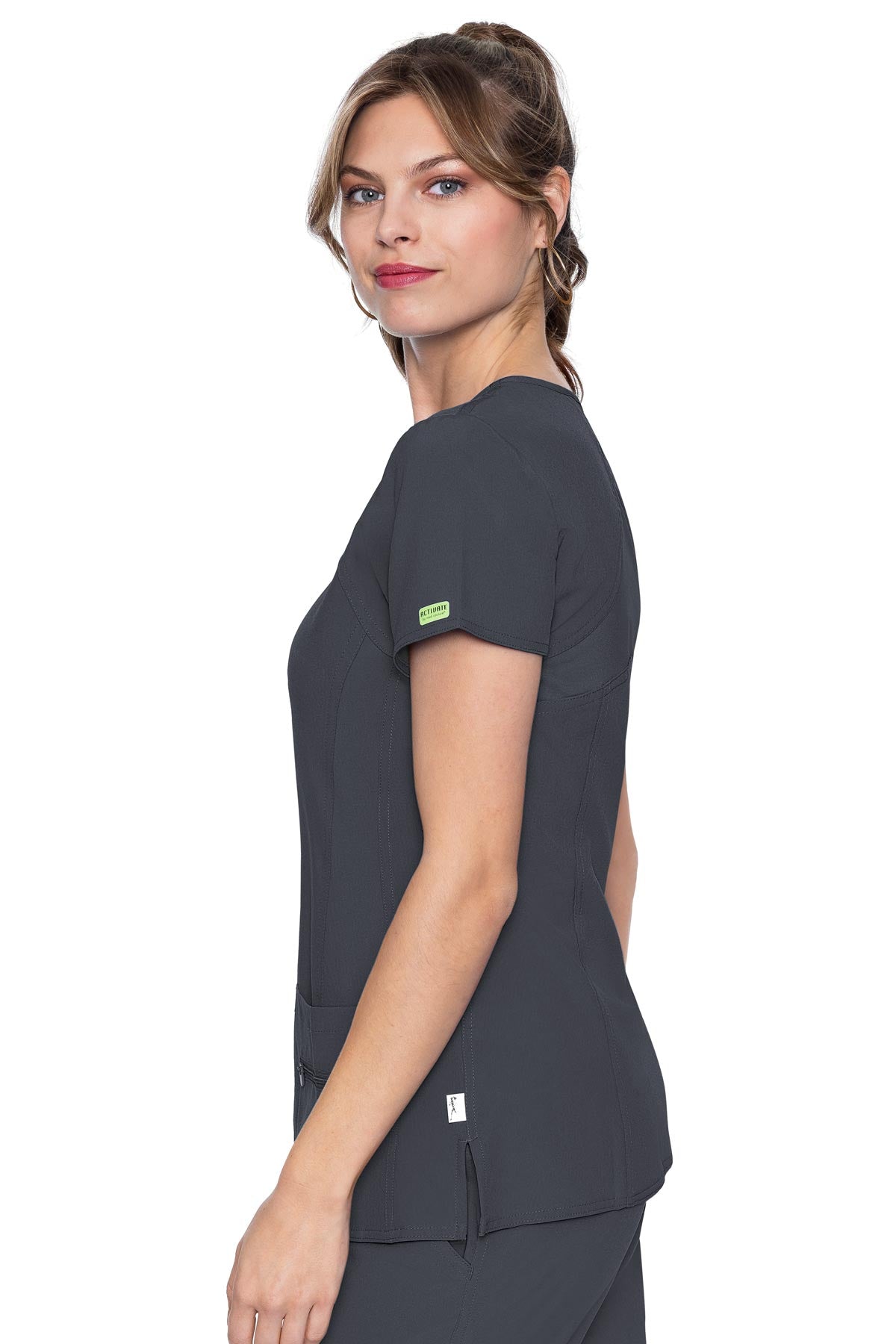 بلوزة Med Couture Activate برقبة على شكل حرف V Racerback 8416